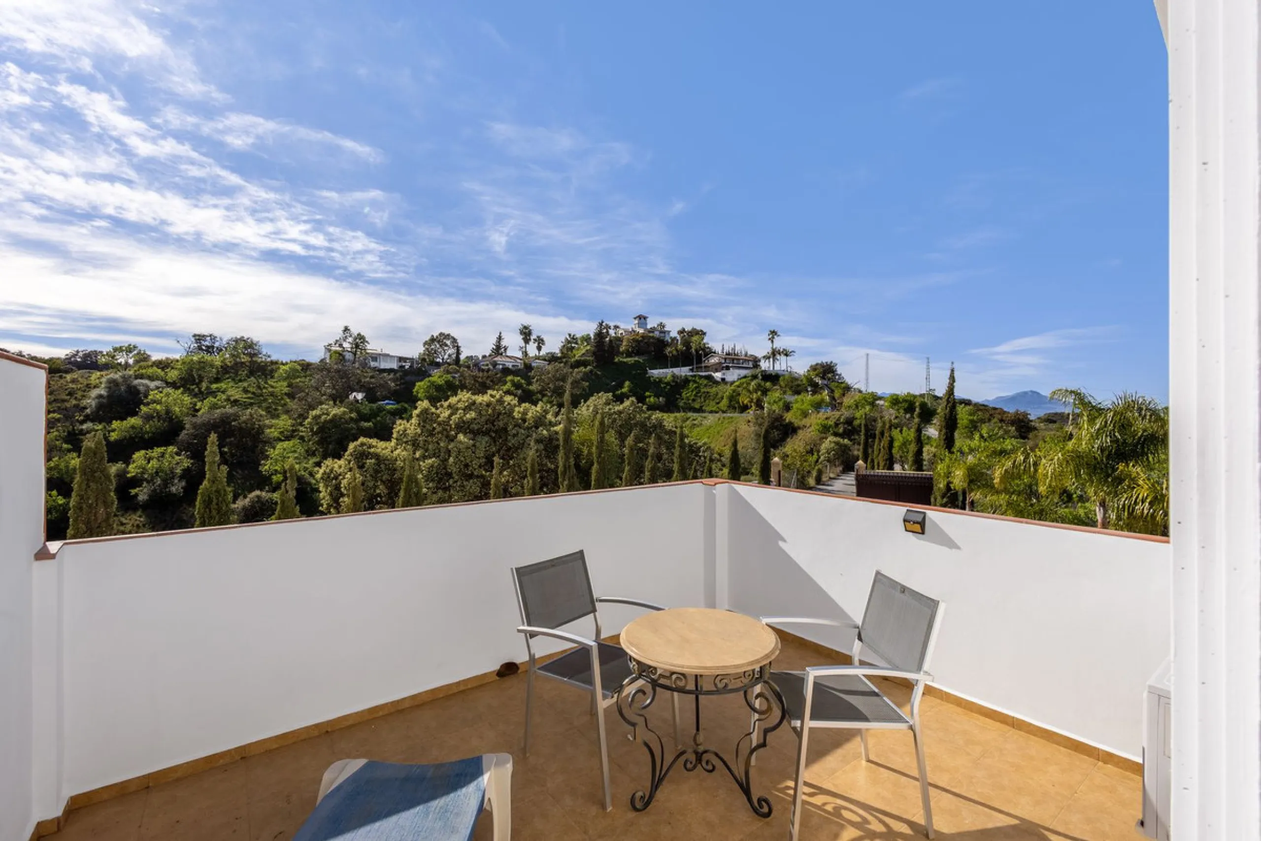 House - Detached Villa в продаже в Alhaurín el Grande, Málaga. В доме 6 спален и 5 ванных комнат. Площадь дома 336 м². Площадь участка 11788 м²