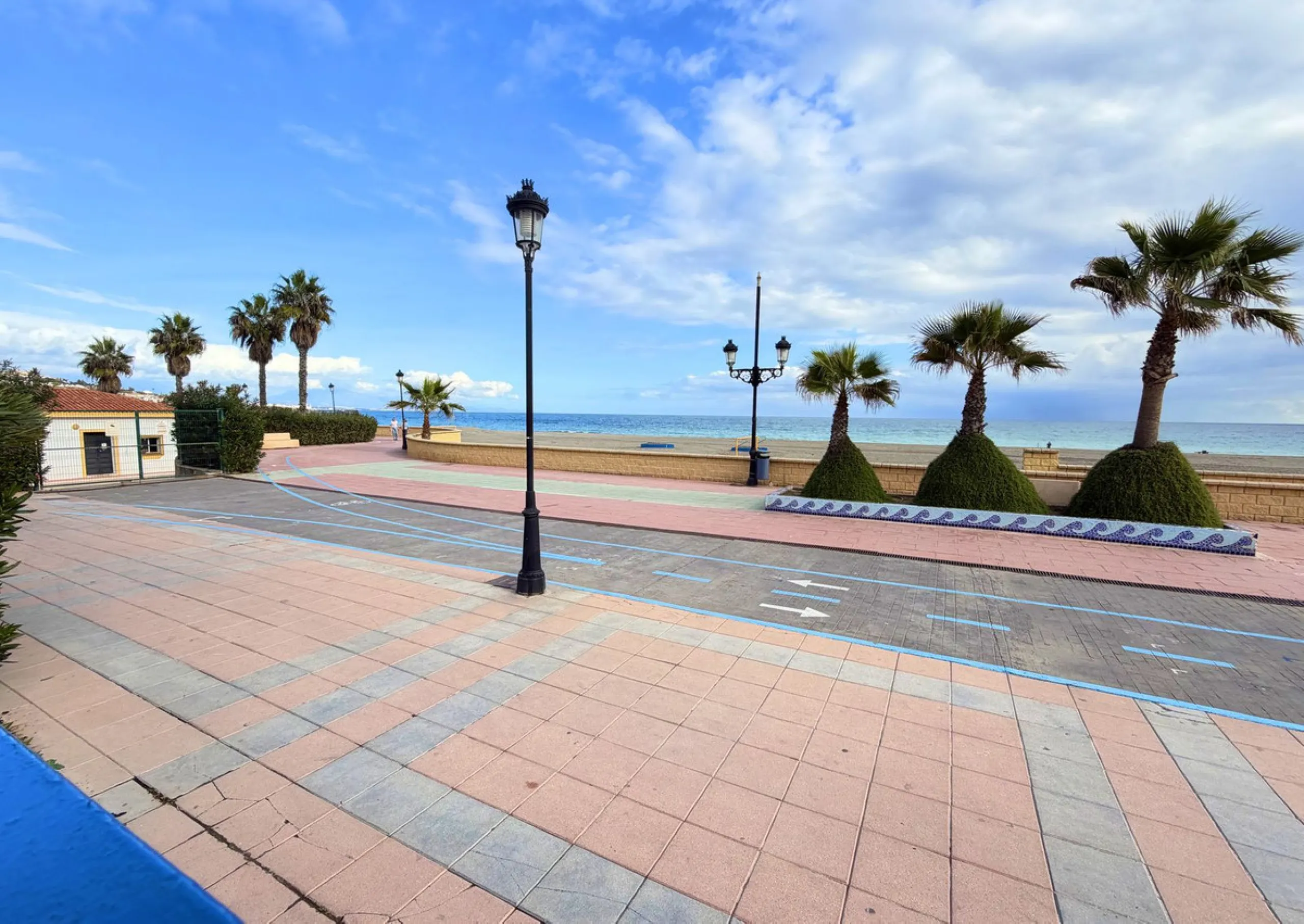 Apartment - Ground Floor Apartment в продаже в Manilva, Málaga. В доме 3 спален и 2 ванных комнат. Площадь дома 115 м². Площадь участка 170 м²