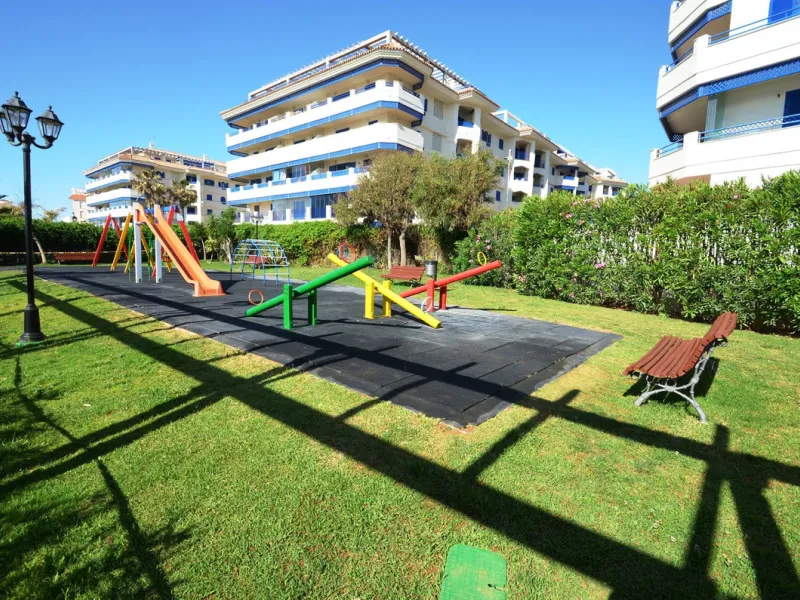 Apartment - Ground Floor Apartment в продаже в Manilva, Málaga. В доме 3 спален и 2 ванных комнат. Площадь дома 115 м². Площадь участка 170 м²