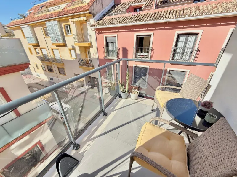 Apartment - Middle Floor Apartment в продаже в Fuengirola, Málaga. В доме 2 спален и 2 ванных комнат. Площадь дома 76 м²