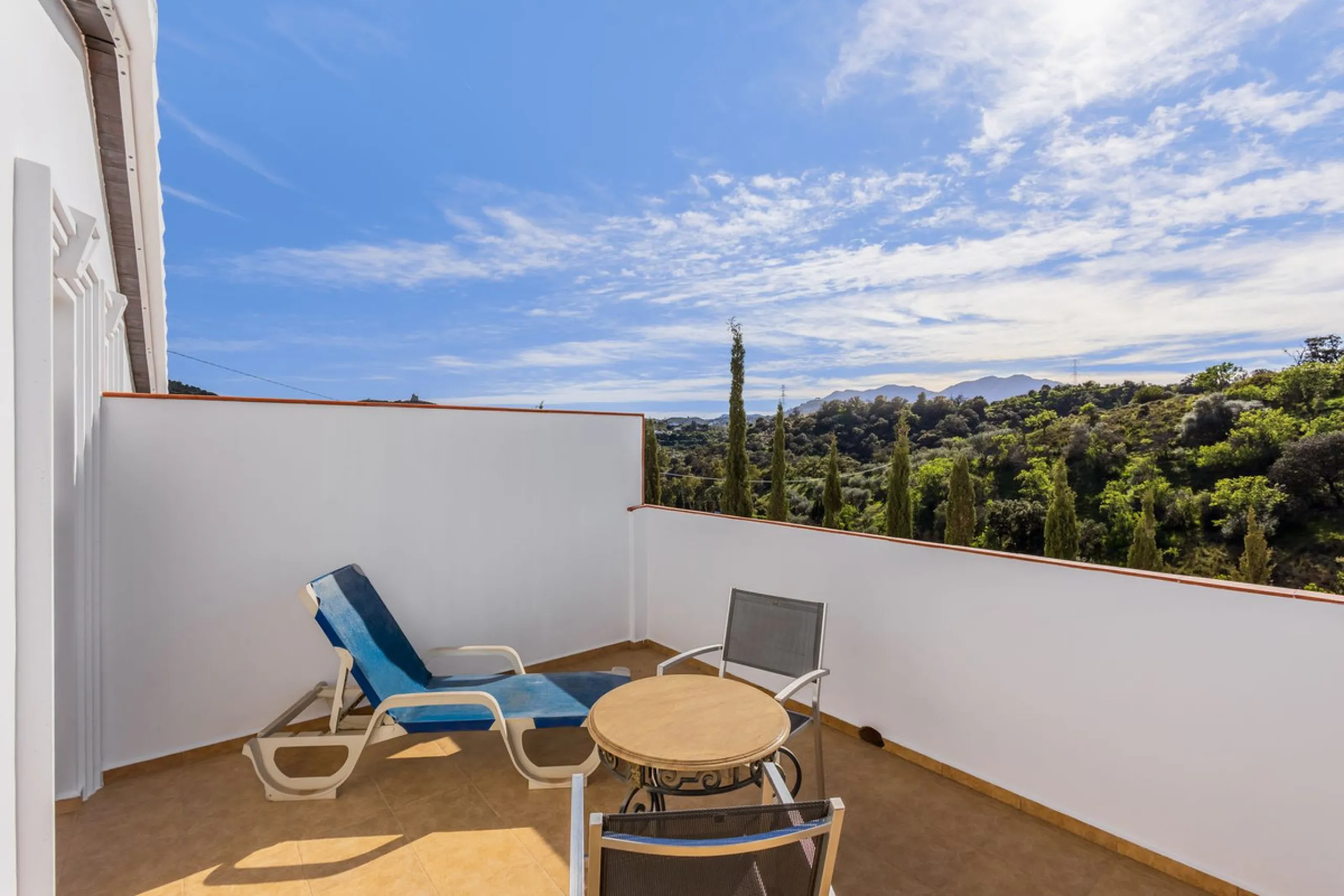 House - Detached Villa в продаже в Alhaurín el Grande, Málaga. В доме 6 спален и 5 ванных комнат. Площадь дома 336 м². Площадь участка 11788 м²