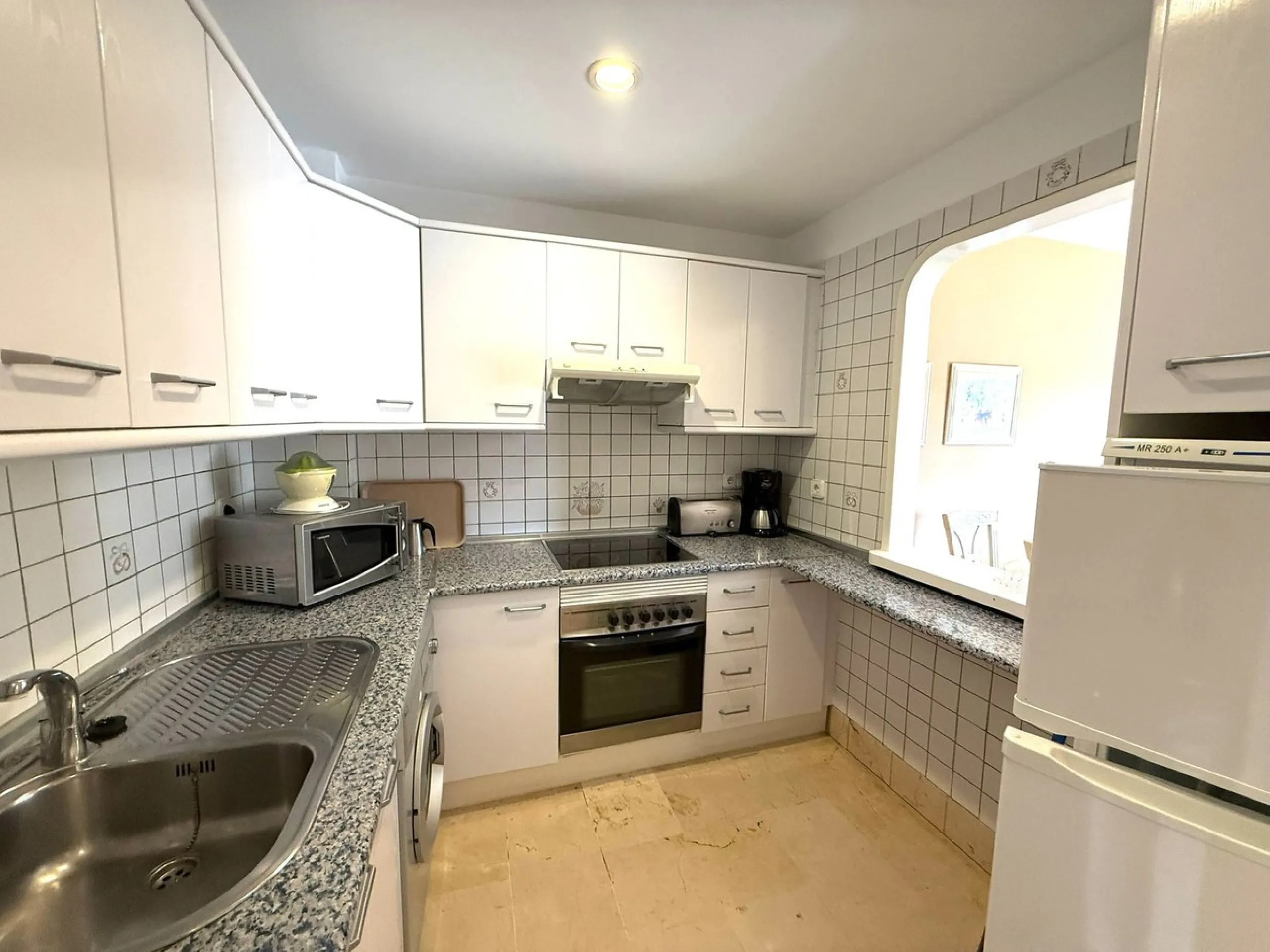 Apartment - Middle Floor Apartment в продаже в Mijas, Málaga. В доме 2 спален и 2 ванных комнат. Площадь дома 82 м²