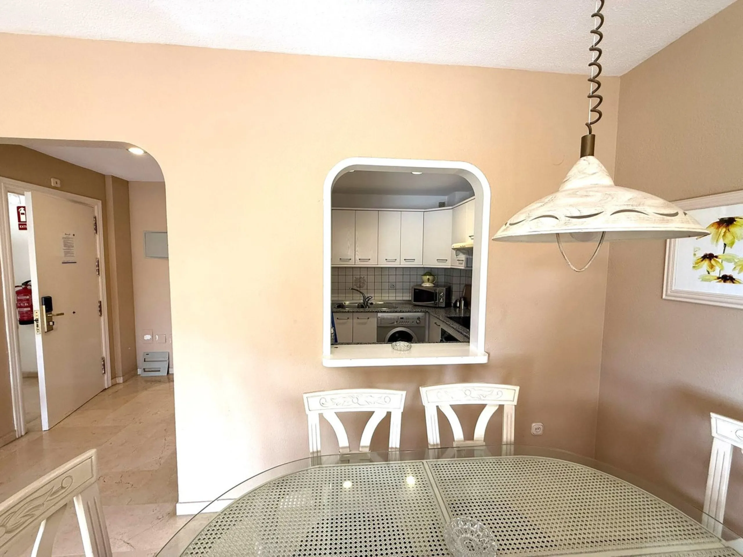 Apartment - Middle Floor Apartment в продаже в Mijas, Málaga. В доме 2 спален и 2 ванных комнат. Площадь дома 82 м²