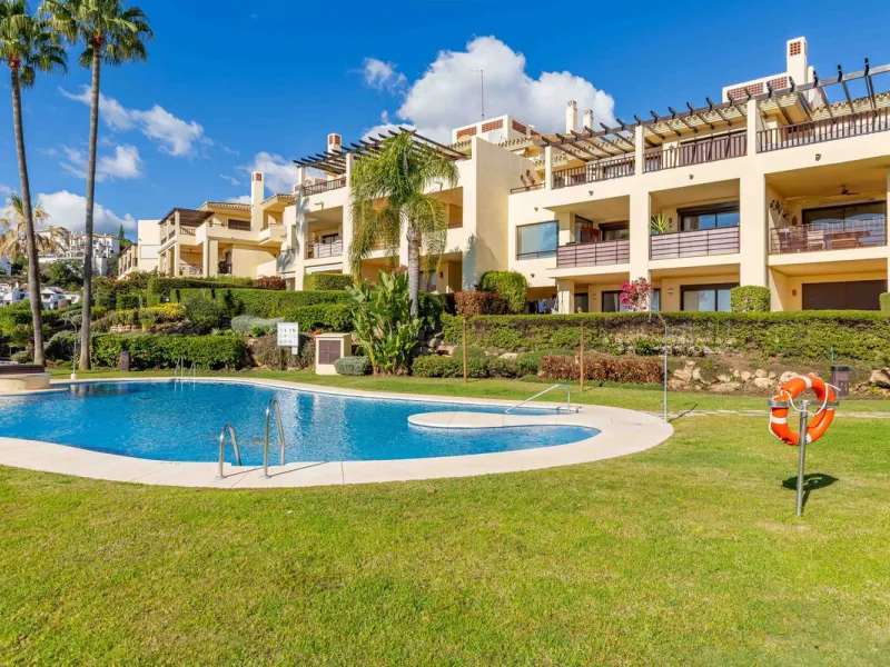 Penthouse Duplex in Los Arqueros Golf & Country Club, Benahavís.