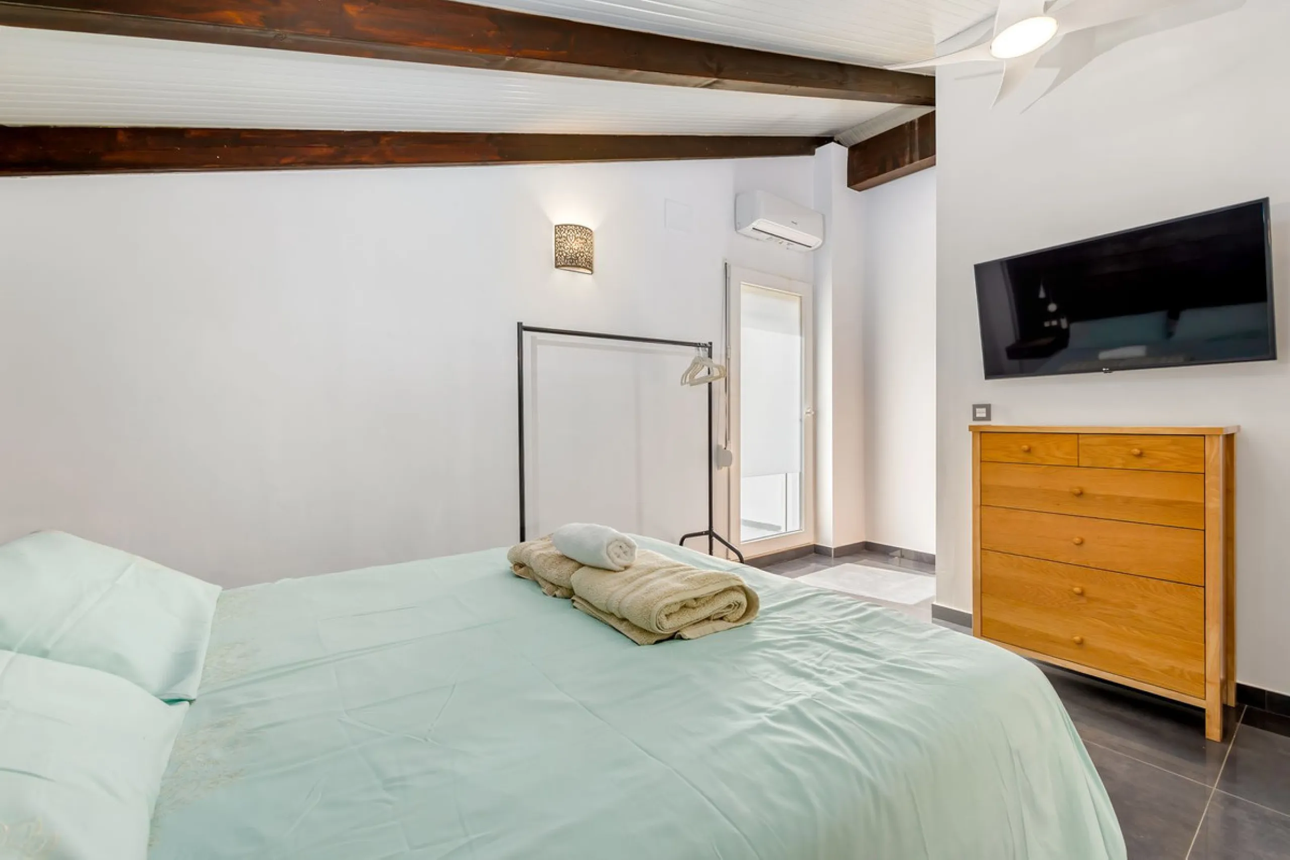 House - Detached Villa в продаже в Alhaurín el Grande, Málaga. В доме 6 спален и 5 ванных комнат. Площадь дома 336 м². Площадь участка 11788 м²