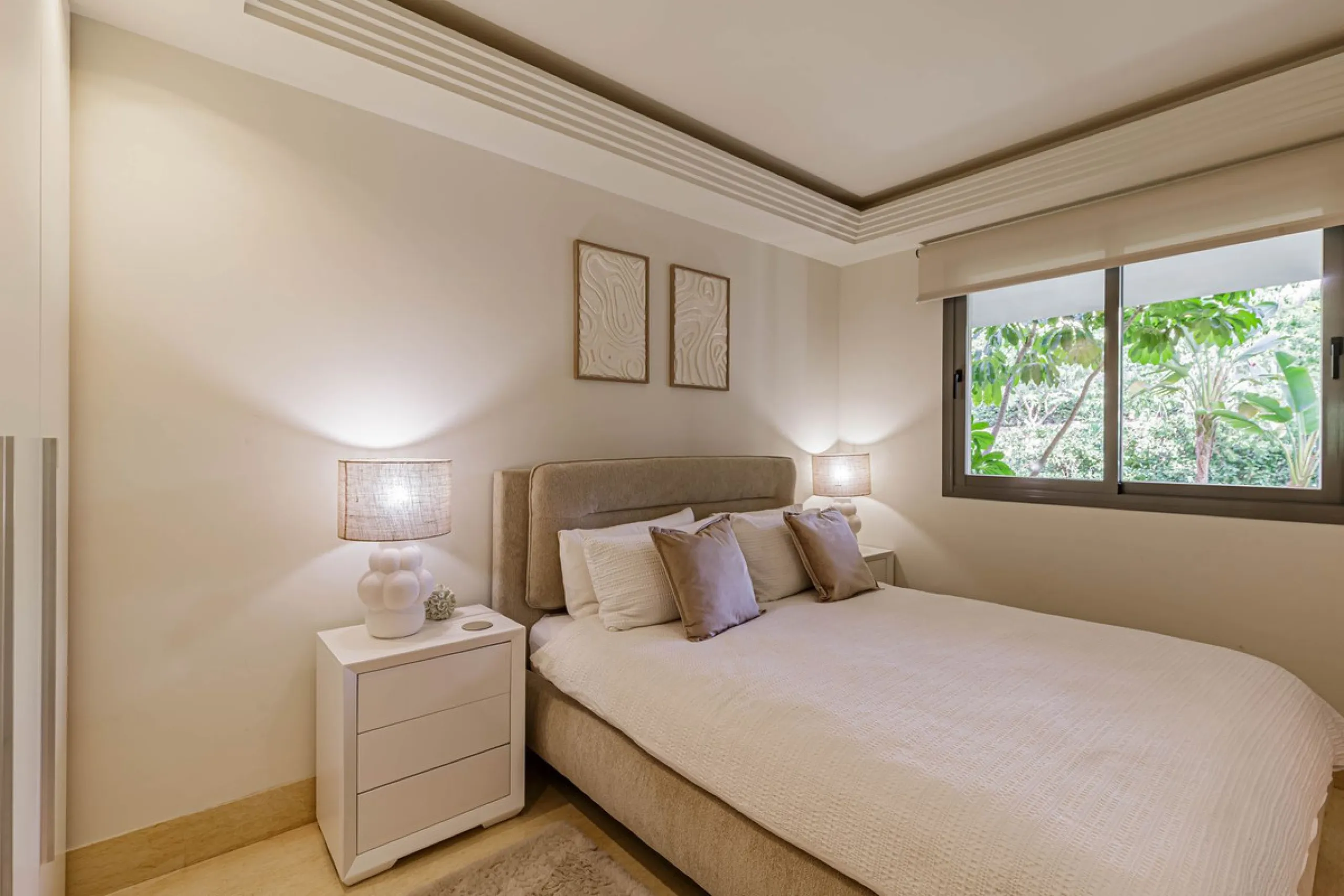 Sunset‑Facing Contemporary Luxury in Los Arqueros