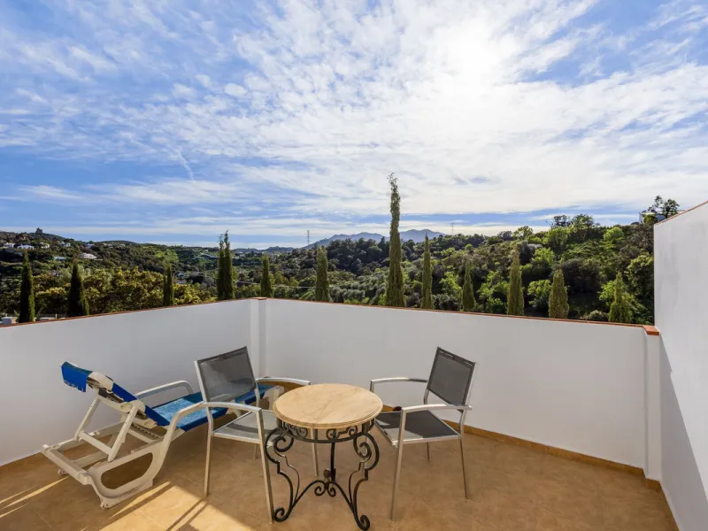 House - Detached Villa в продаже в Alhaurín el Grande, Málaga. В доме 6 спален и 5 ванных комнат. Площадь дома 336 м². Площадь участка 11788 м²
