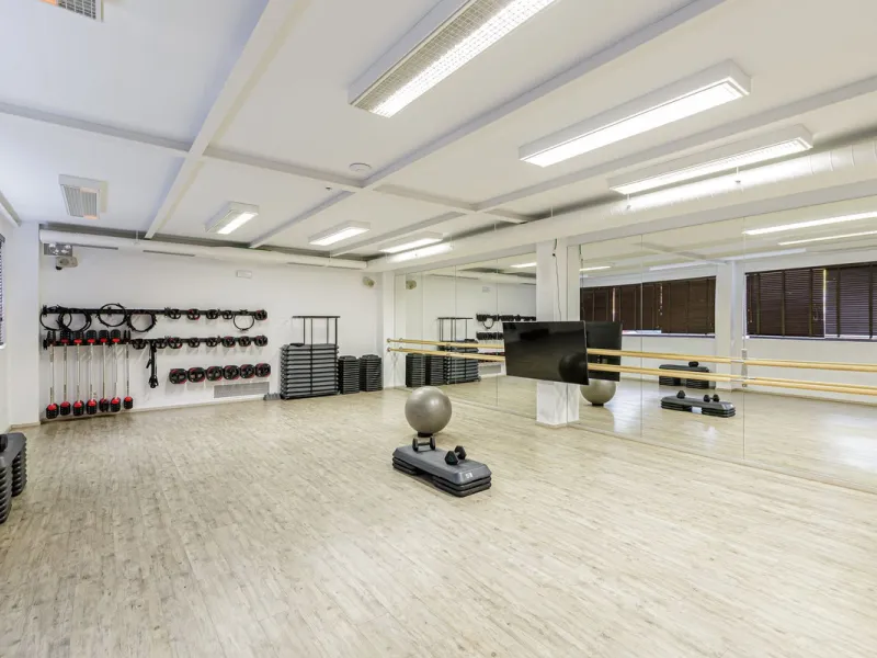 Sunset‑Facing Contemporary Luxury in Los Arqueros