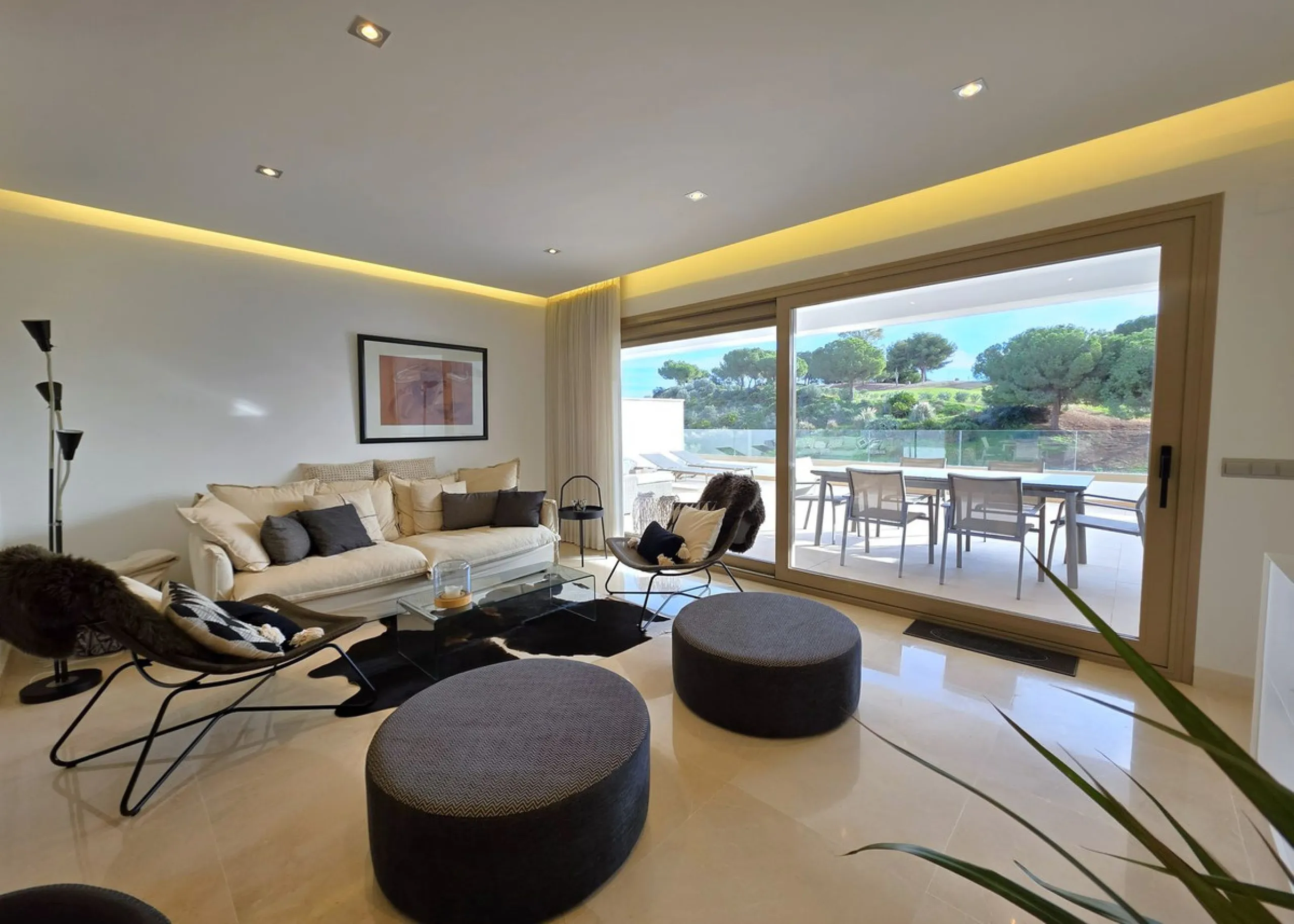 Apartment - Middle Floor Apartment в продаже в Mijas, Málaga. В доме 2 спален и 2 ванных комнат. Площадь дома 89 м²