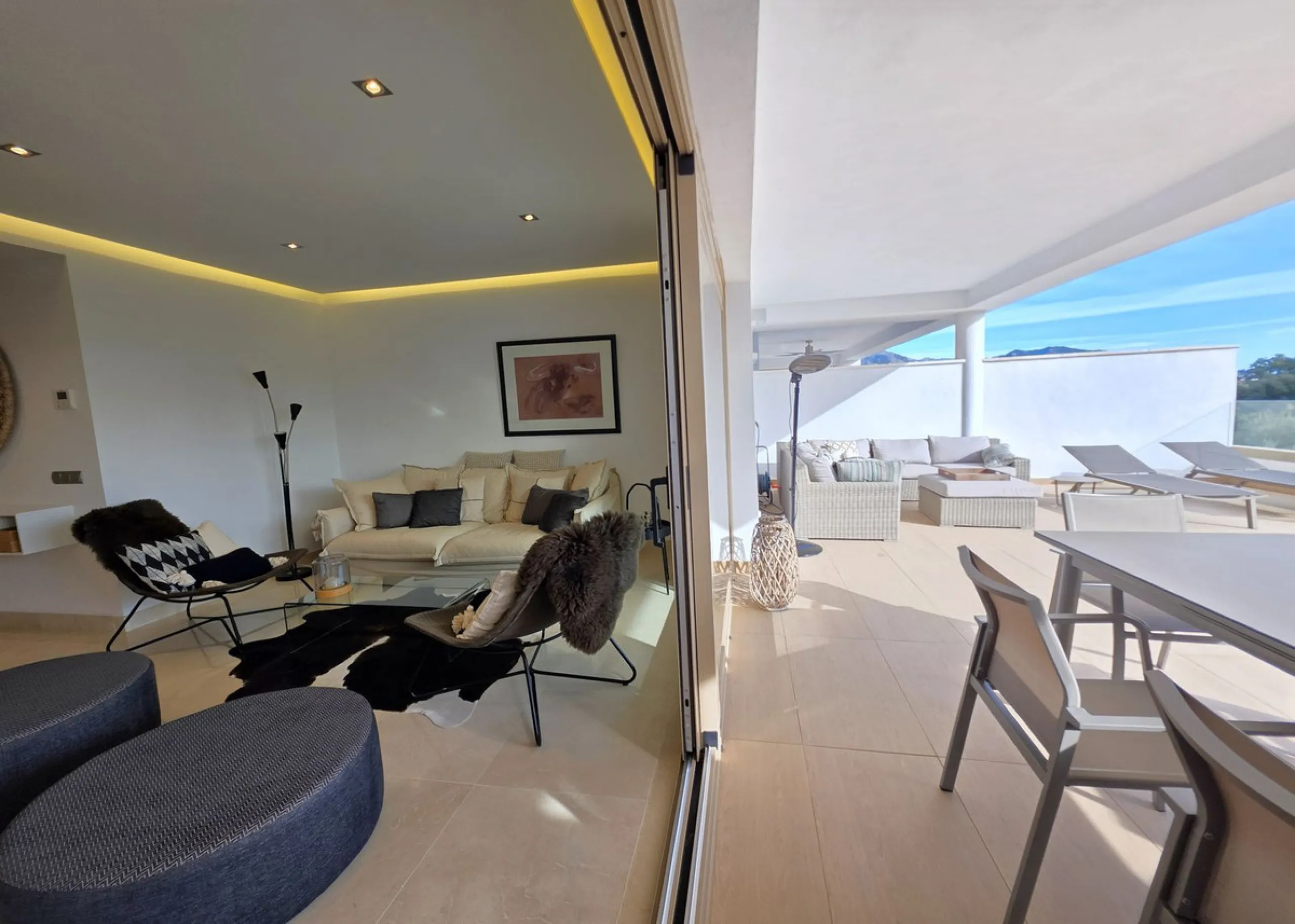Apartment - Middle Floor Apartment в продаже в Mijas, Málaga. В доме 2 спален и 2 ванных комнат. Площадь дома 89 м²