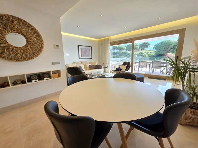 Apartment - Middle Floor Apartment в продаже в Mijas, Málaga. В доме 2 спален и 2 ванных комнат. Площадь дома 89 м²