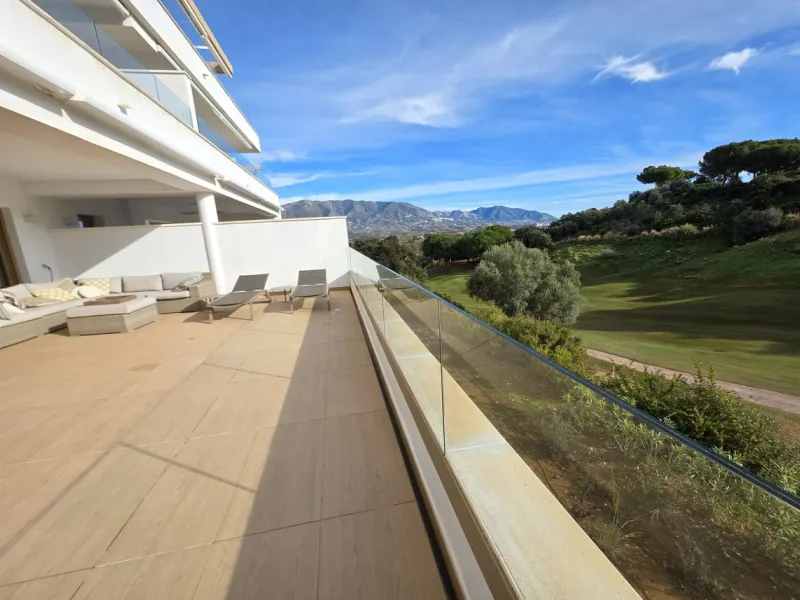 Apartment - Middle Floor Apartment в продаже в Mijas, Málaga. В доме 2 спален и 2 ванных комнат. Площадь дома 89 м²