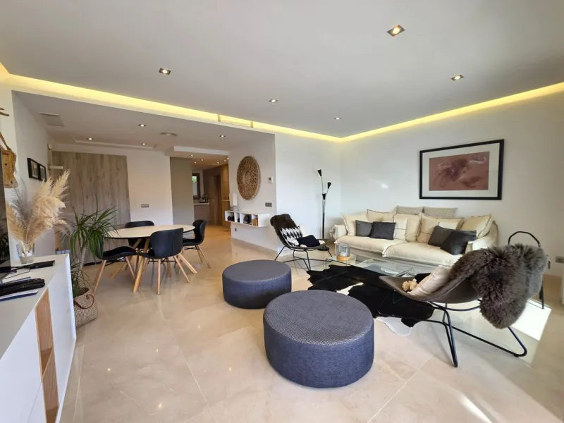 Apartment - Middle Floor Apartment в продаже в Mijas, Málaga. В доме 2 спален и 2 ванных комнат. Площадь дома 89 м²