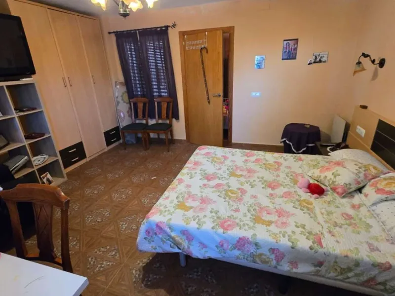 House - Detached Villa в продаже в Alhaurín de la Torre, Málaga. В доме 6 спален и 4 ванных комнат. Площадь дома 400 м². Площадь участка 4000 м²