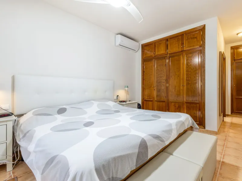 STUNNING THREE BEDROOM VILLA