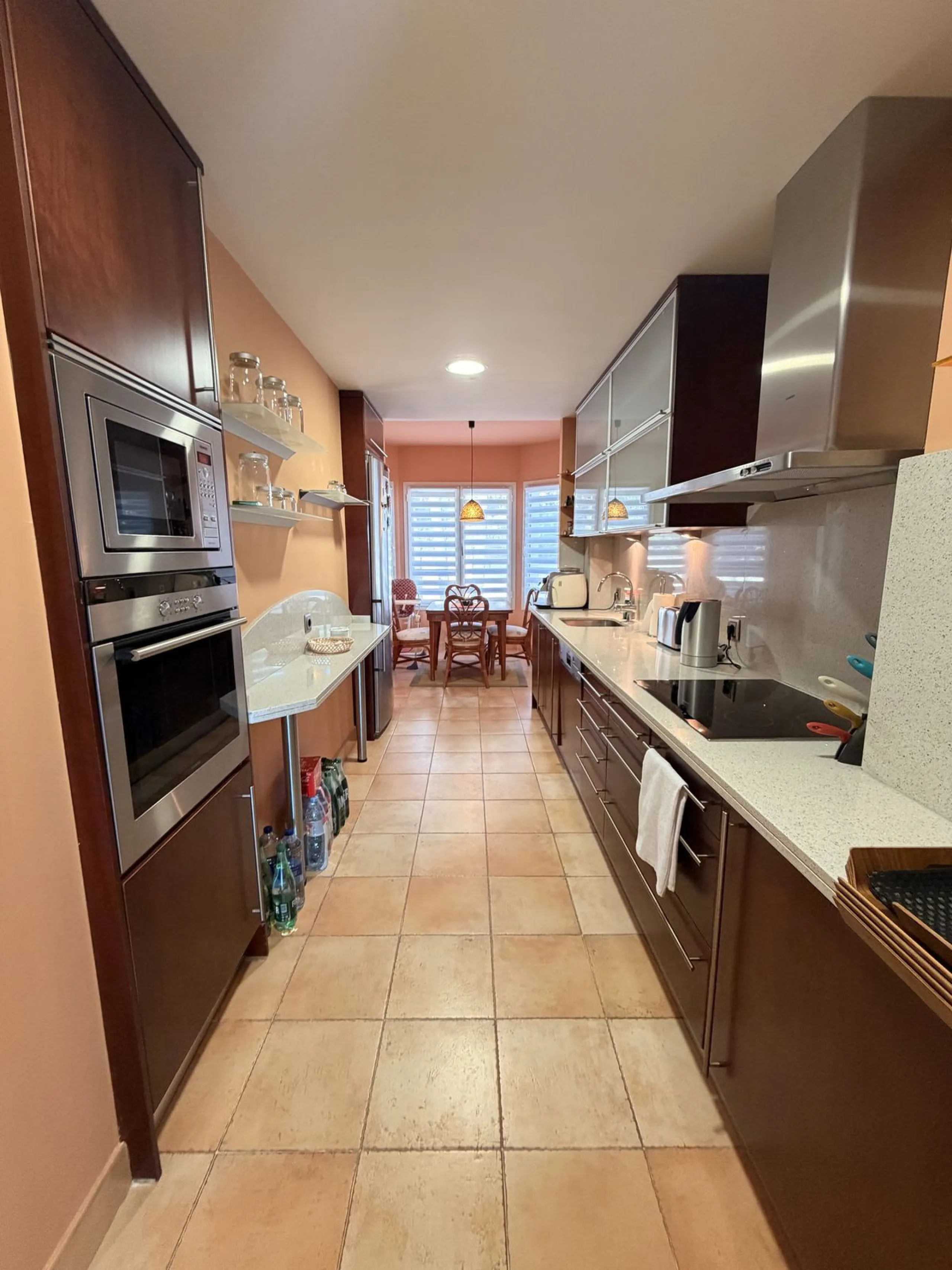Apartment - Middle Floor Apartment в продаже в Marbella, Málaga. В доме 2 спален и 2 ванных комнат. Площадь дома 110 м²