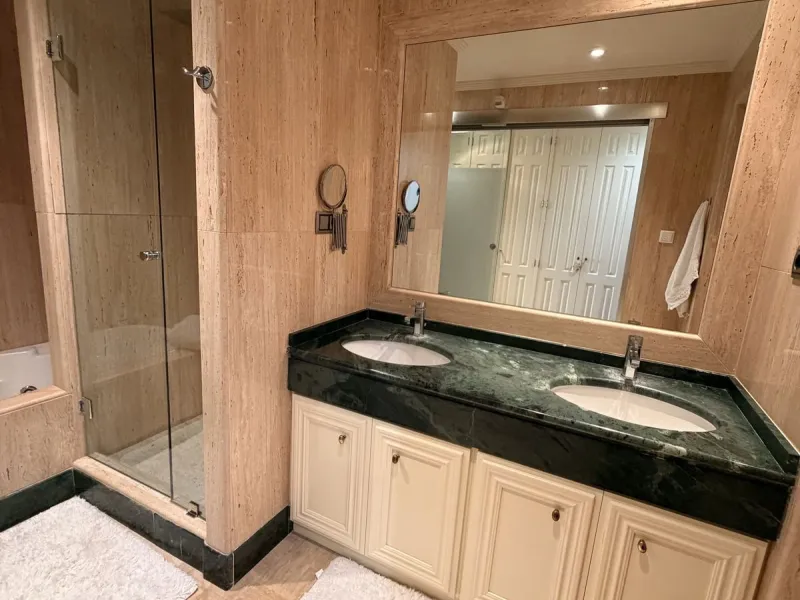 Apartment - Middle Floor Apartment в продаже в Marbella, Málaga. В доме 2 спален и 2 ванных комнат. Площадь дома 110 м²