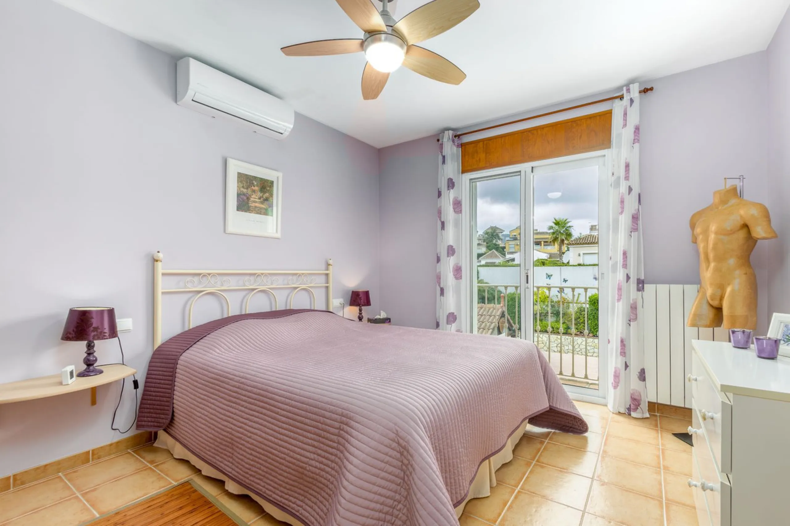 STUNNING THREE BEDROOM VILLA