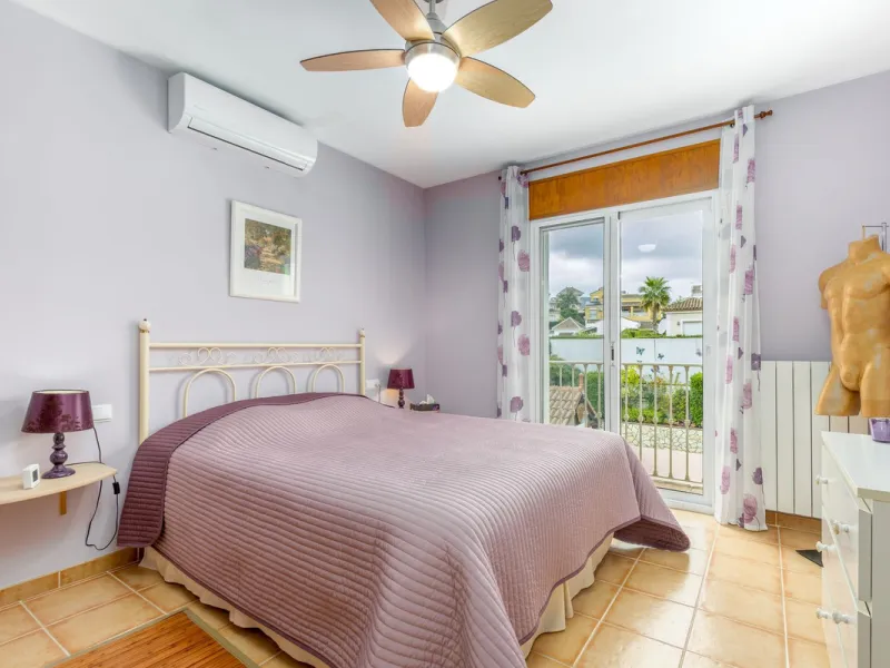 STUNNING THREE BEDROOM VILLA