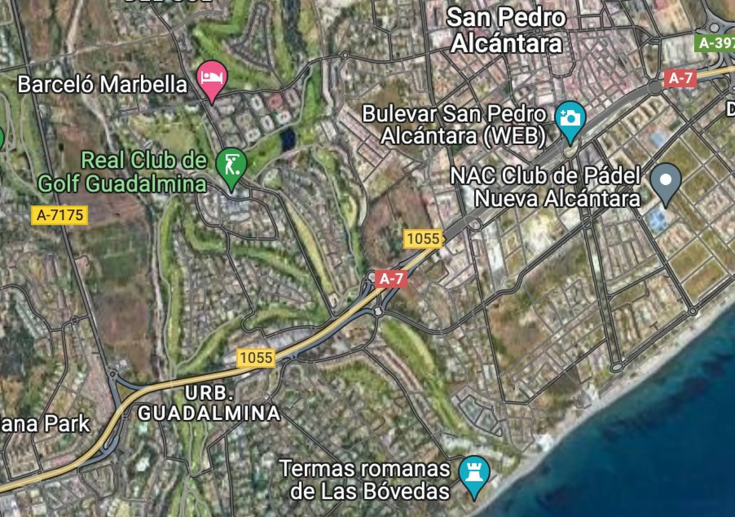 This excellent 500 square meter plot is located in a privileged area just 850 meters from the beach and next to the prestigious Guadalmina golf course. Situated in the charming village of San Pedro de Alcántara, this plot offers a unique opportunity to bu
