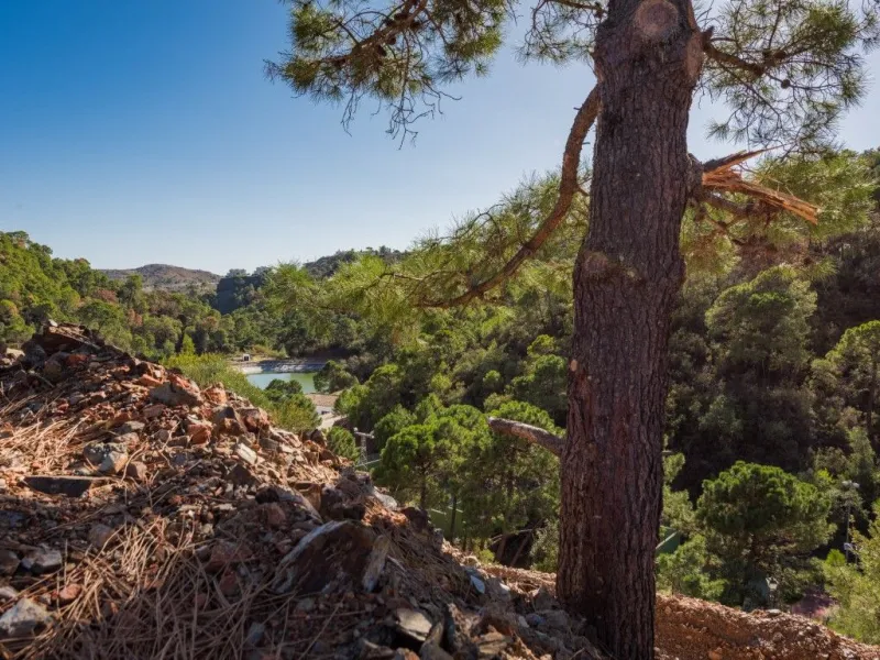 Plot - Residential Plot в продаже в Benahavís, Málaga. Площадь участка 2870 м²