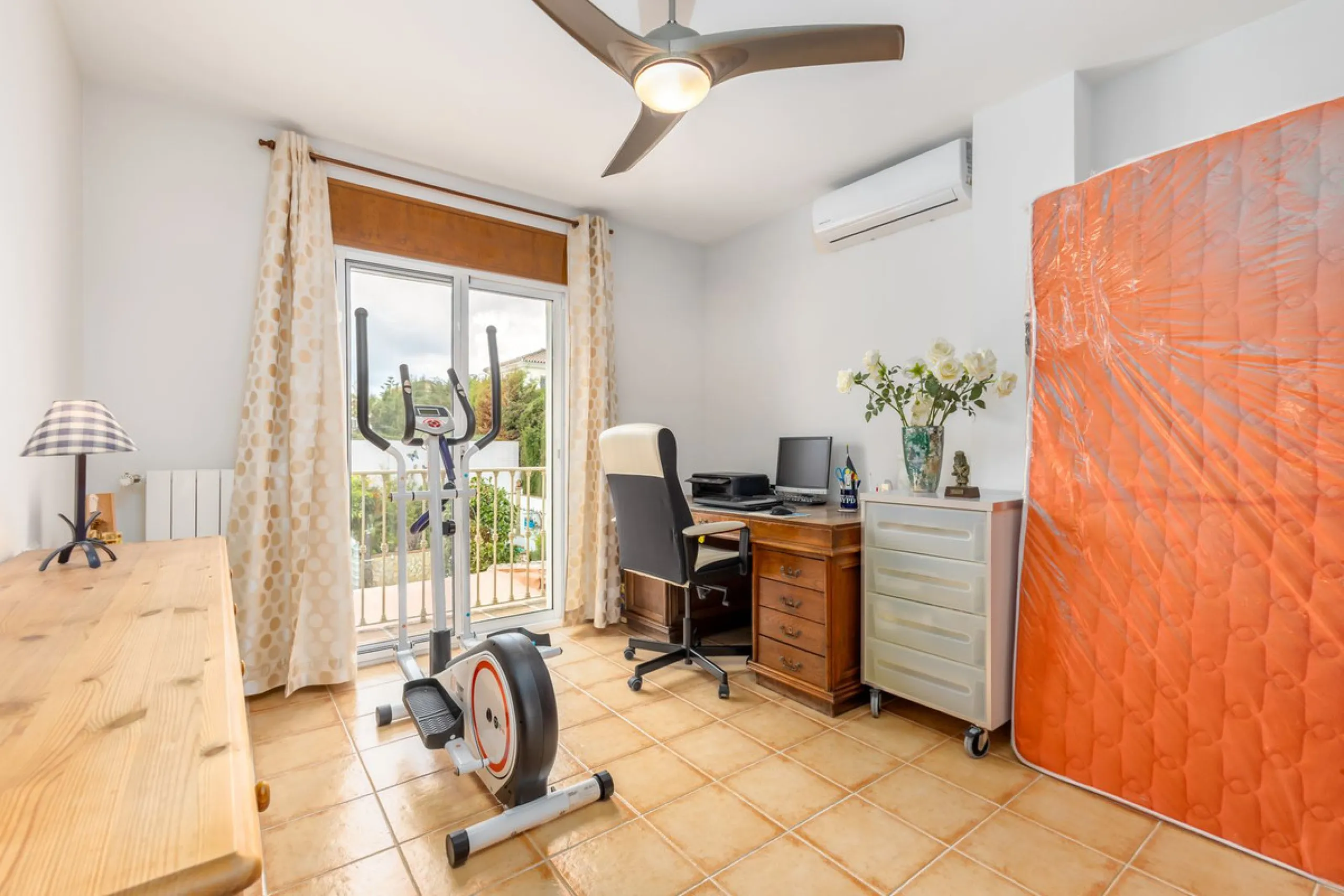 STUNNING THREE BEDROOM VILLA