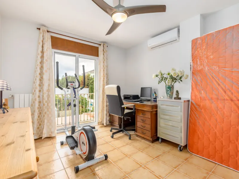 STUNNING THREE BEDROOM VILLA