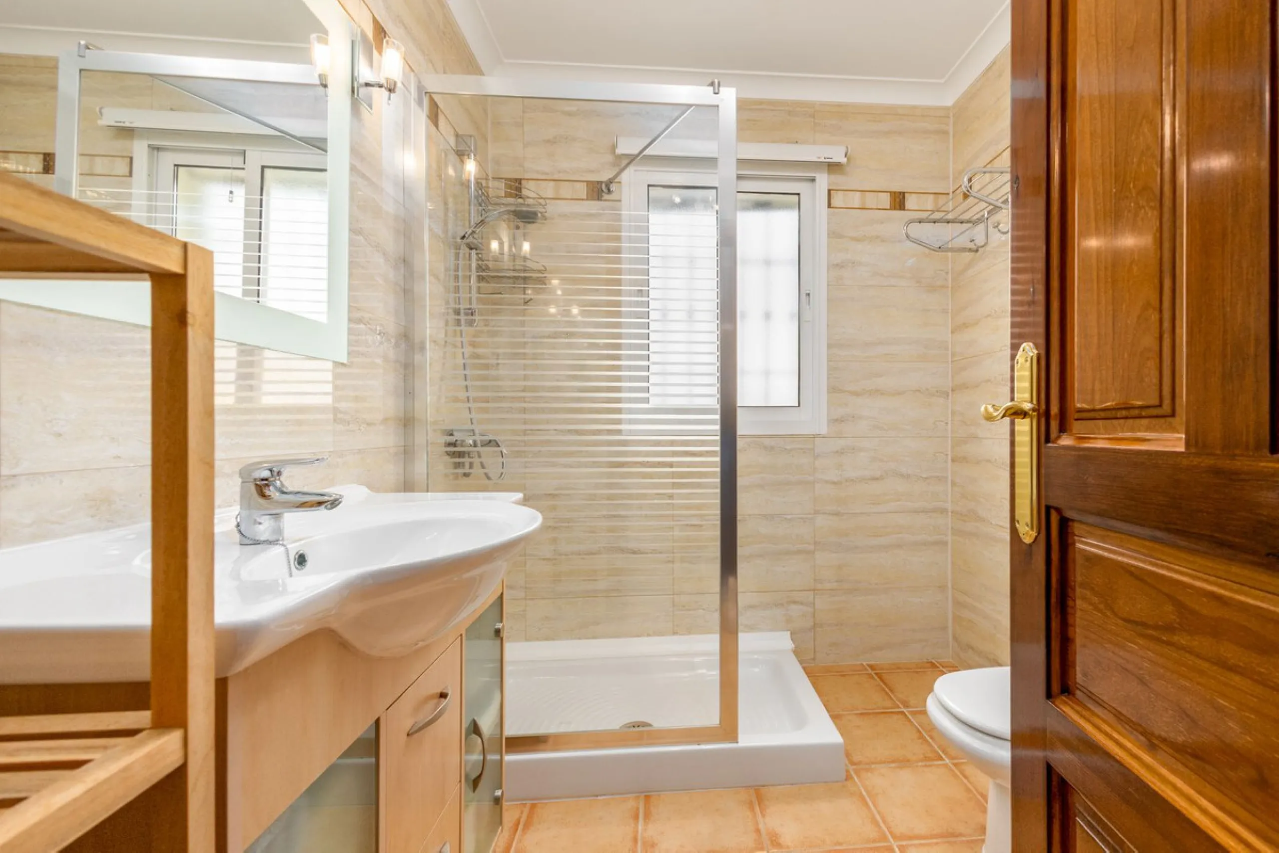 STUNNING THREE BEDROOM VILLA