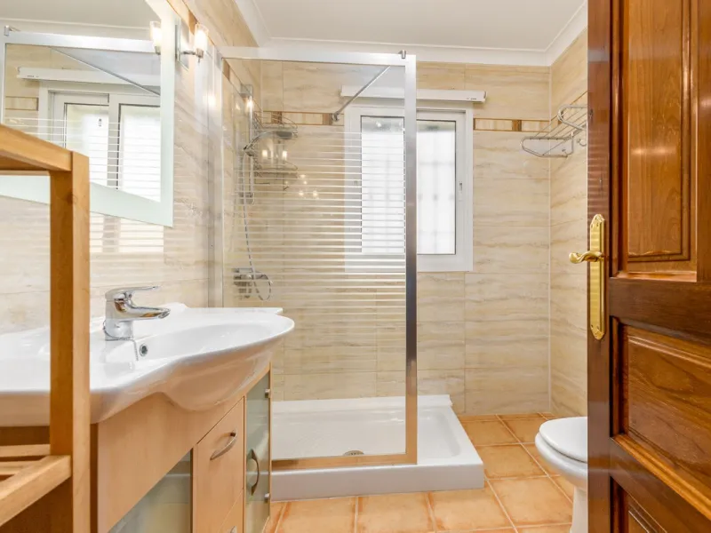 STUNNING THREE BEDROOM VILLA