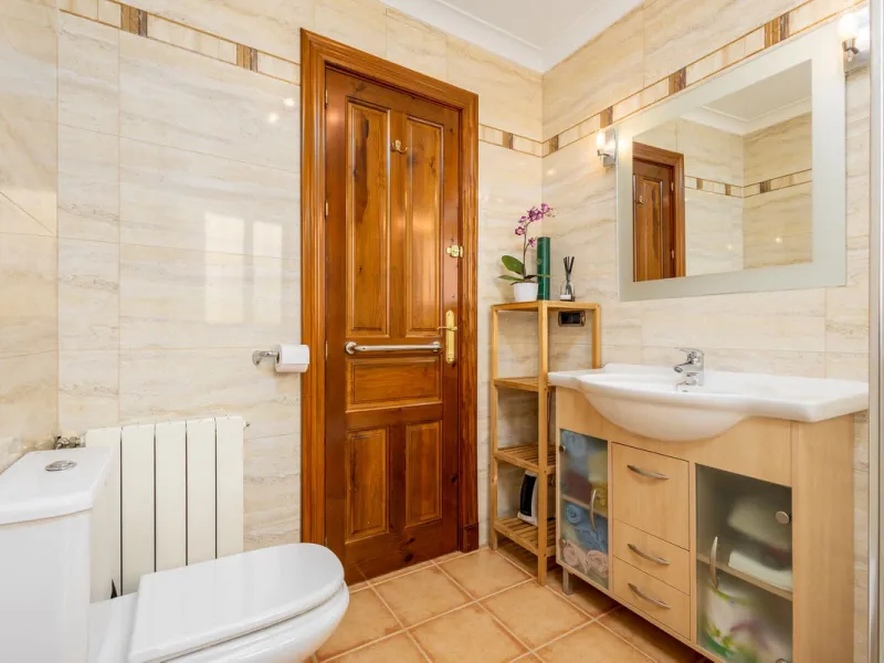 STUNNING THREE BEDROOM VILLA