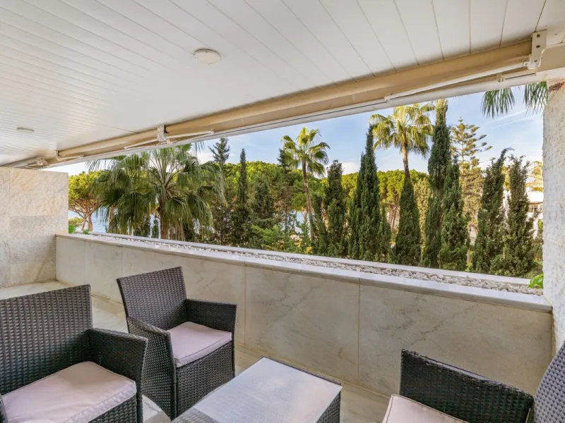 Apartment - Middle Floor Apartment в продаже в Marbella, Málaga. В доме 2 спален и 2 ванных комнат. Площадь дома 127 м²