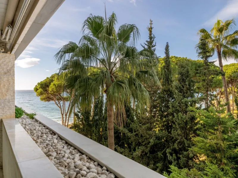 Apartment - Middle Floor Apartment в продаже в Marbella, Málaga. В доме 2 спален и 2 ванных комнат. Площадь дома 127 м²