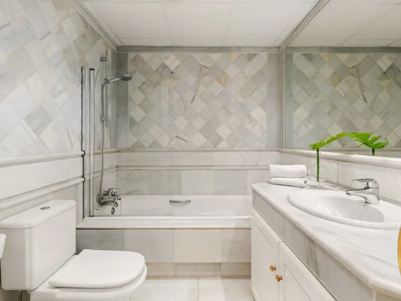 Apartment - Middle Floor Apartment в продаже в Marbella, Málaga. В доме 2 спален и 2 ванных комнат. Площадь дома 127 м²