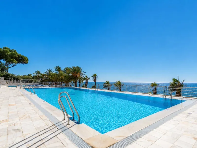 Apartment - Middle Floor Apartment в продаже в Marbella, Málaga. В доме 2 спален и 2 ванных комнат. Площадь дома 127 м²
