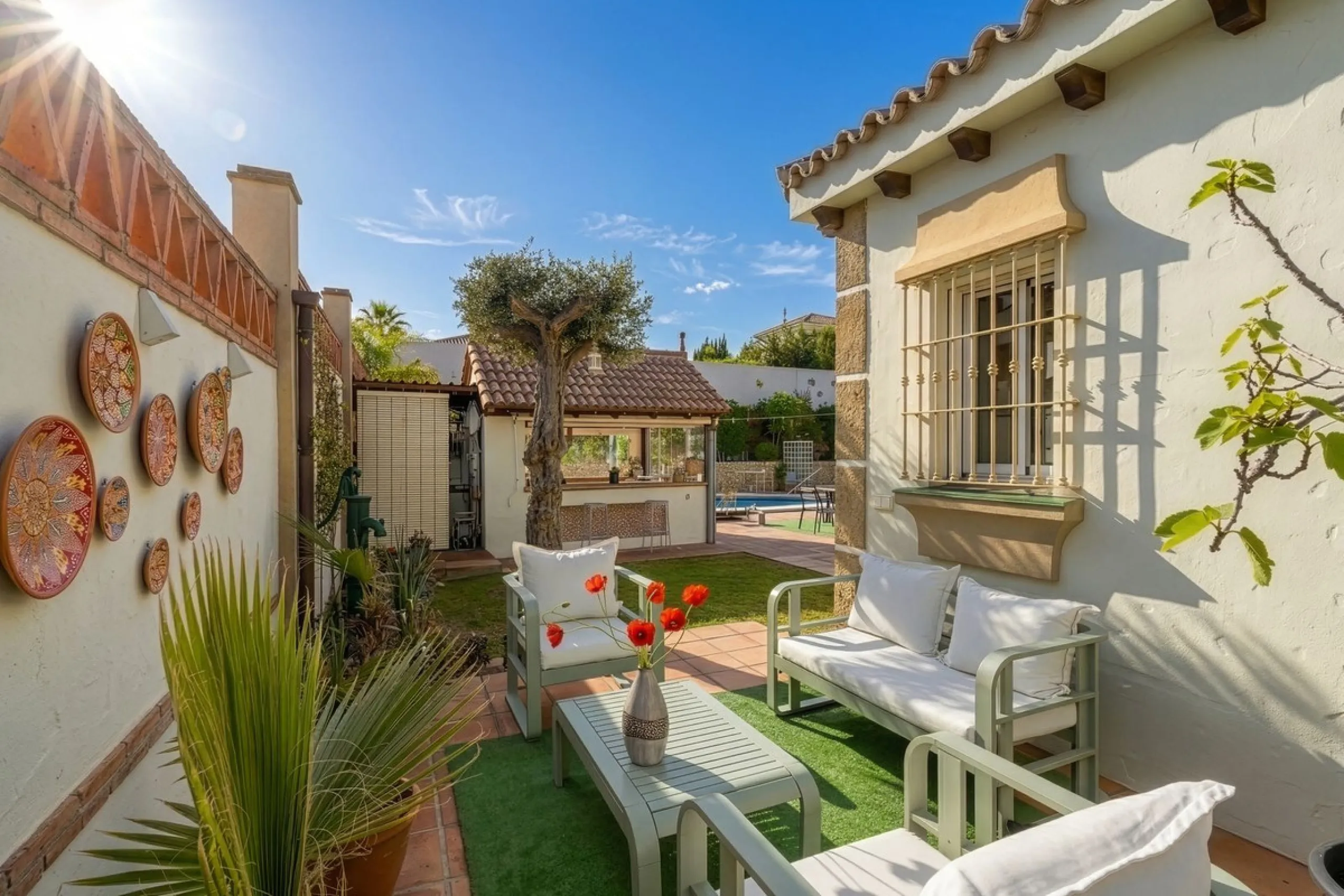 STUNNING THREE BEDROOM VILLA