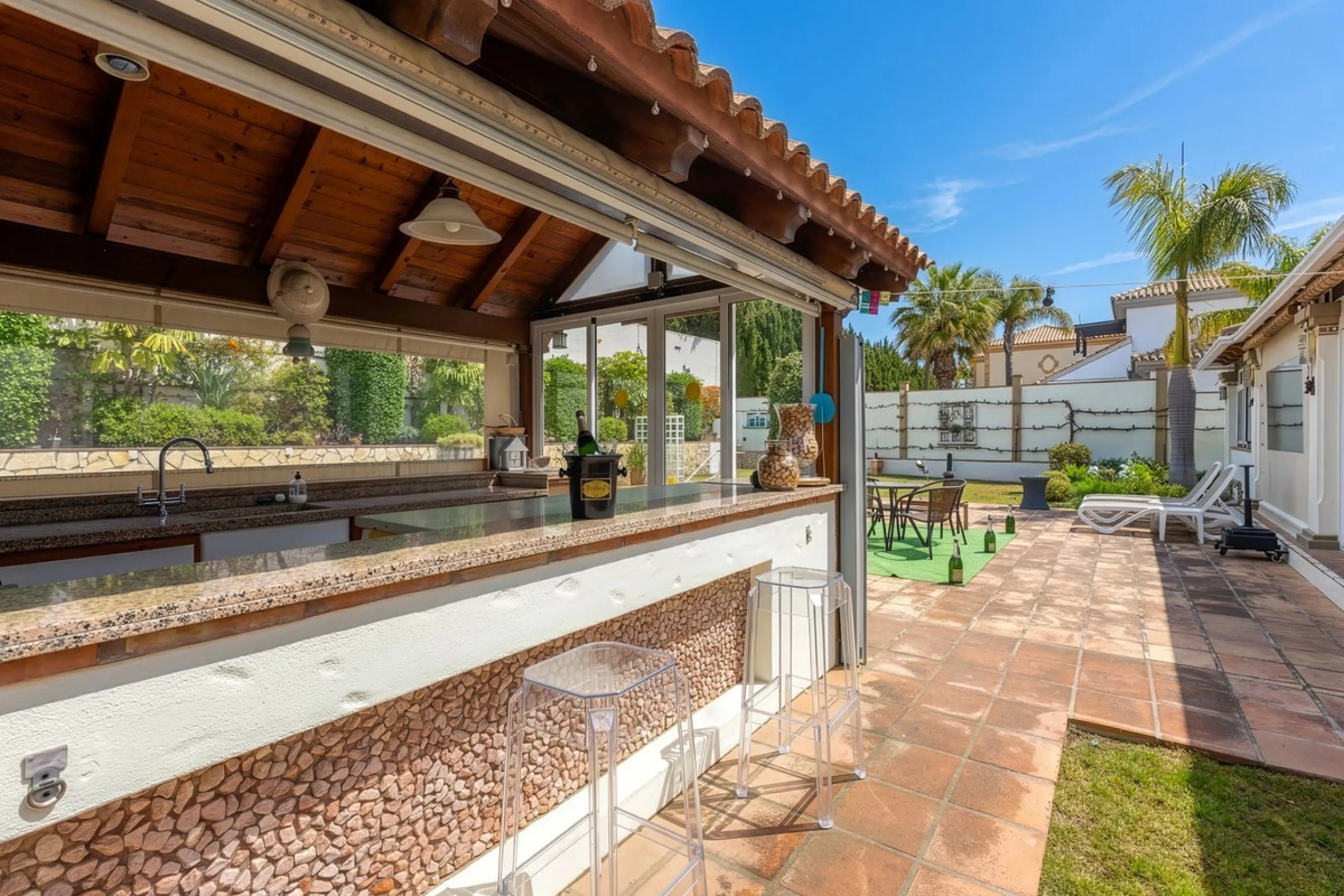 STUNNING THREE BEDROOM VILLA