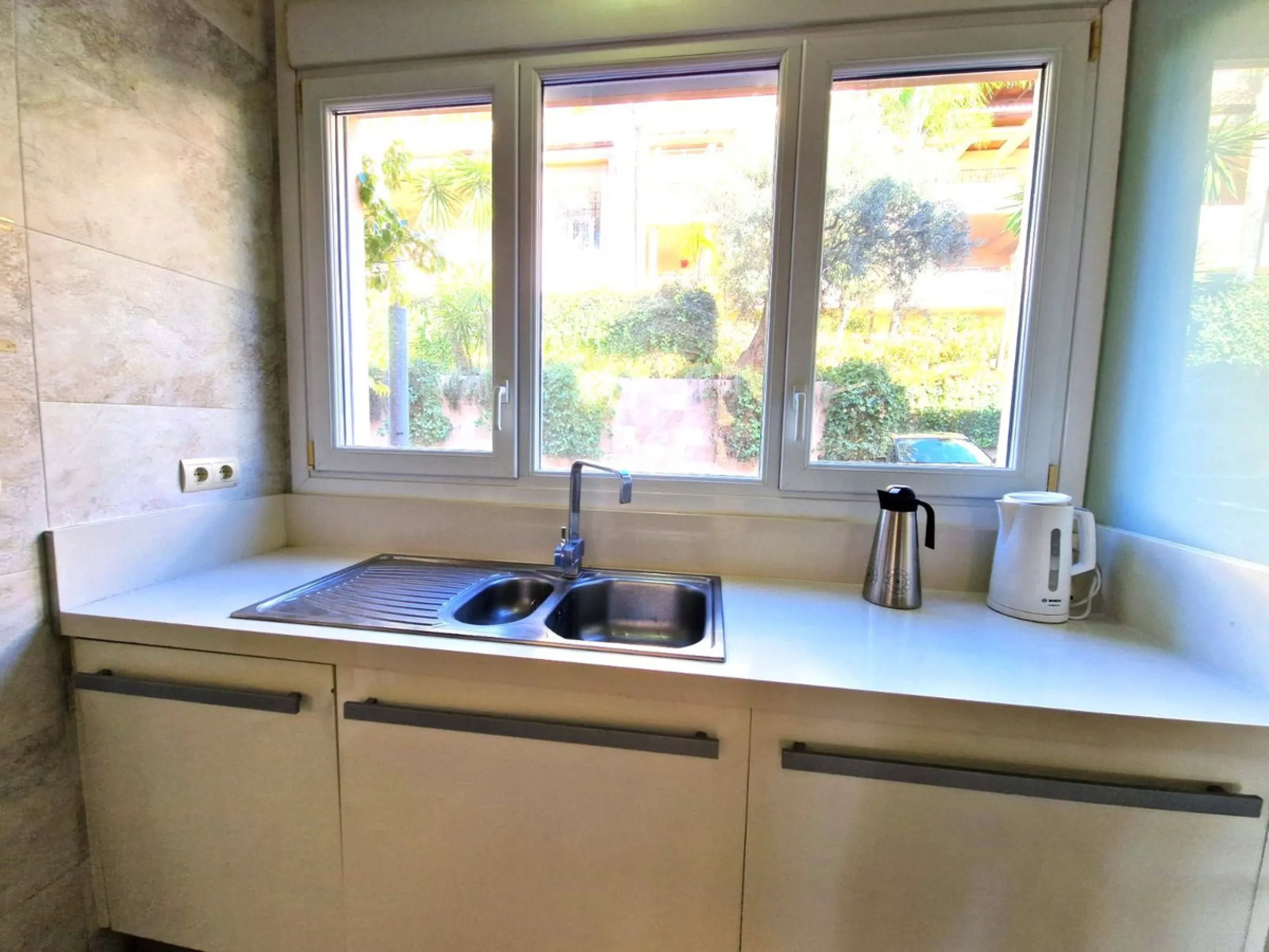 Stunning Corner Ground-Floor Apartment in Nueva Andalucía – Marbella's Golf Valley Gem