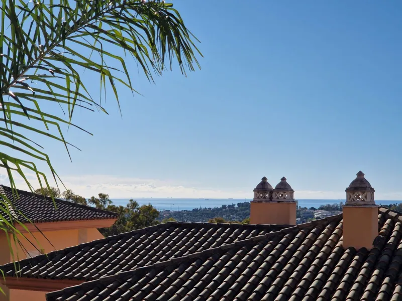 Stunning Corner Ground-Floor Apartment in Nueva Andalucía – Marbella's Golf Valley Gem