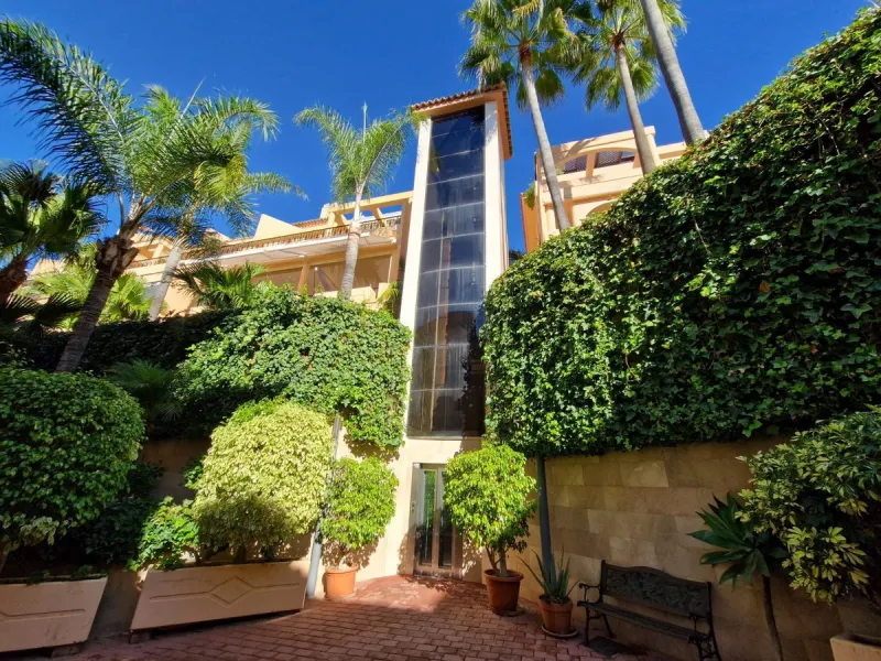Stunning Corner Ground-Floor Apartment in Nueva Andalucía – Marbella's Golf Valley Gem
