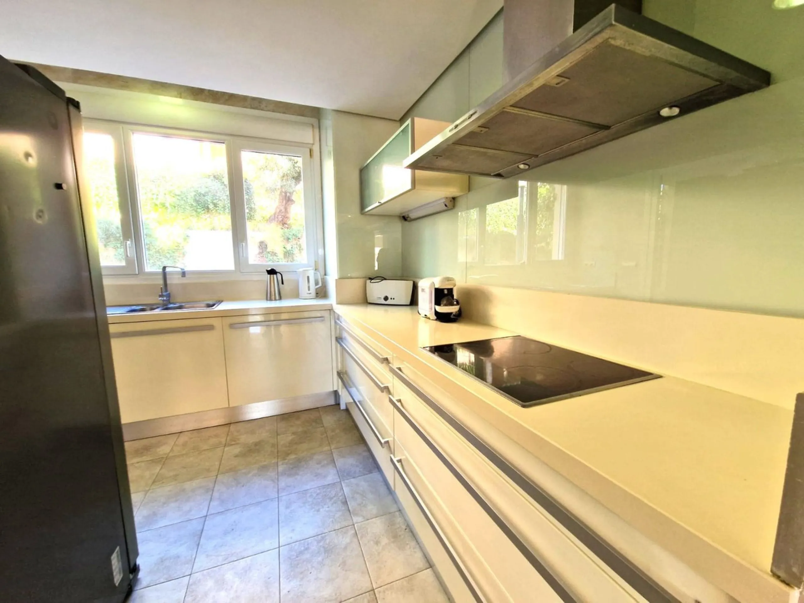 Stunning Corner Ground-Floor Apartment in Nueva Andalucía – Marbella's Golf Valley Gem
