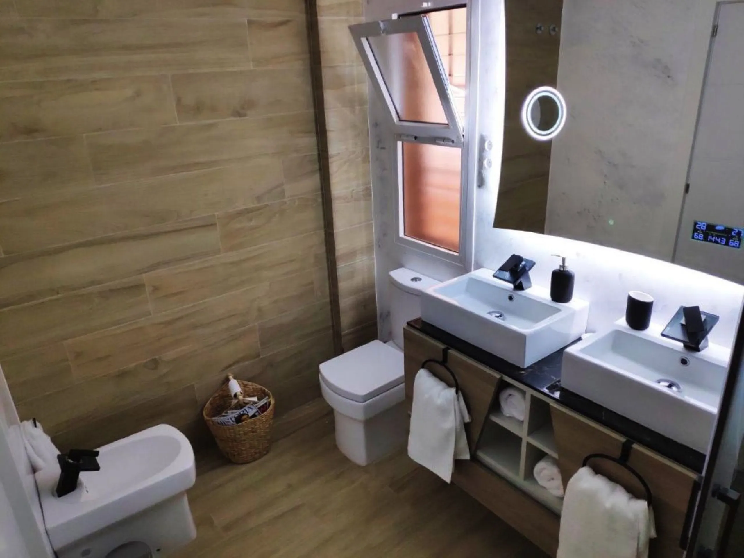 Fully Renovated Tourist Apartment with Legal Licence and High Profitability – Prime Central Location in Marbella