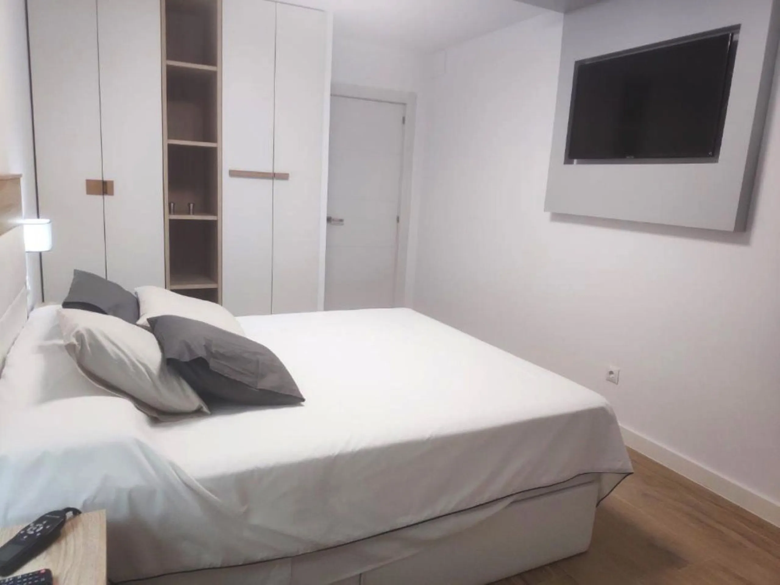 Fully Renovated Tourist Apartment with Legal Licence and High Profitability – Prime Central Location in Marbella