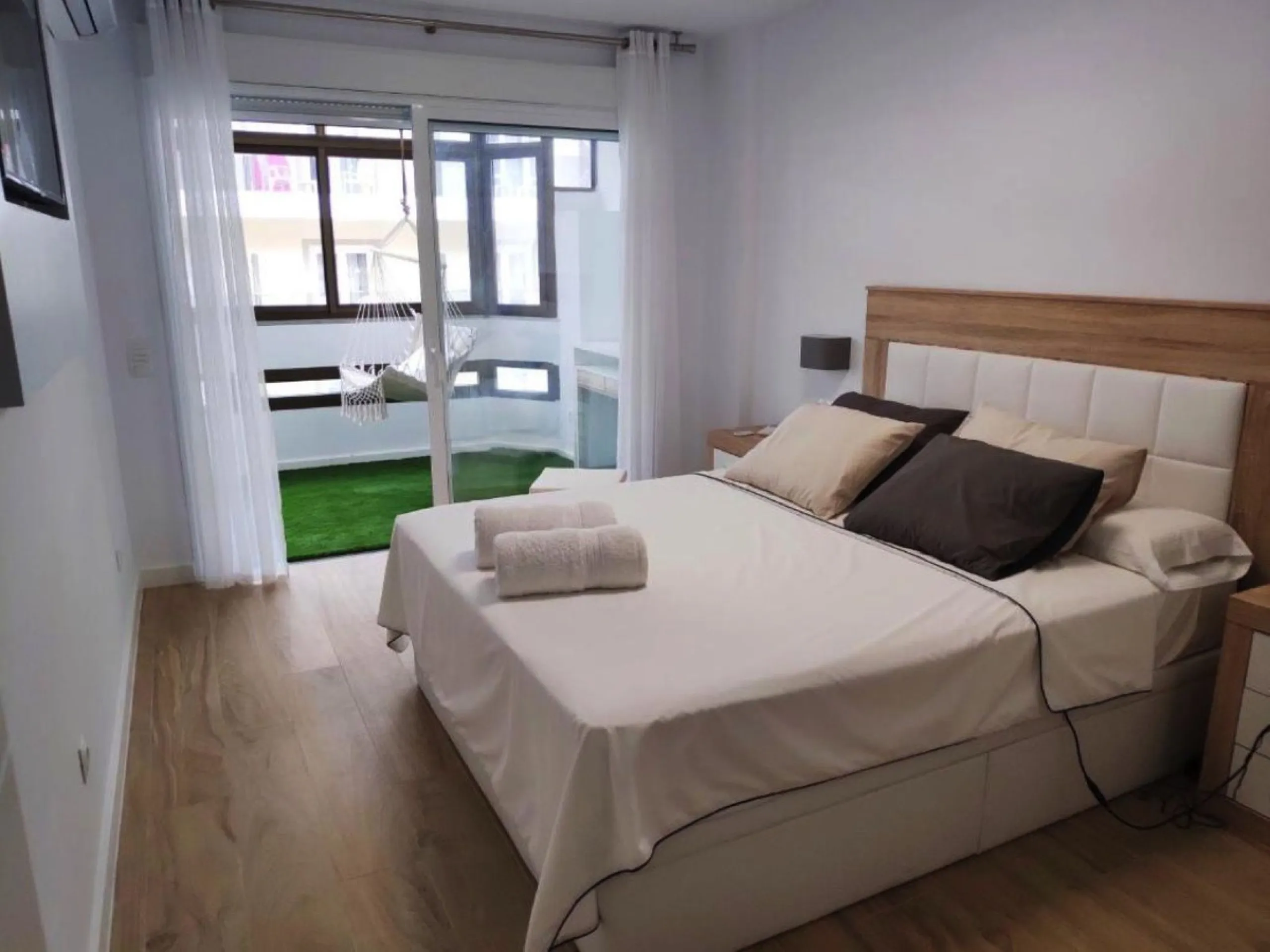 Fully Renovated Tourist Apartment with Legal Licence and High Profitability – Prime Central Location in Marbella