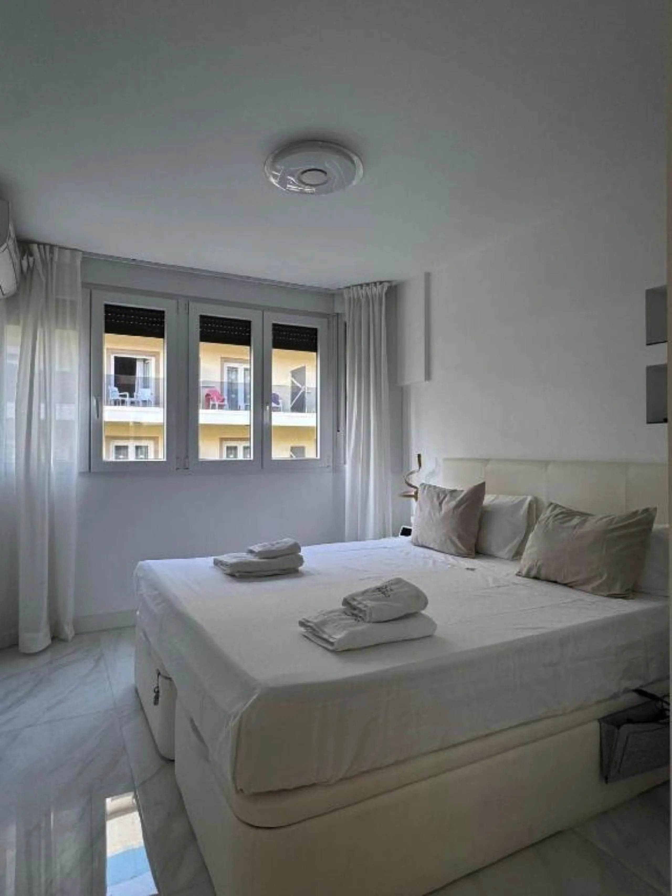 Fully Renovated Tourist Apartment with Legal Licence and High Profitability – Prime Central Location in Marbella