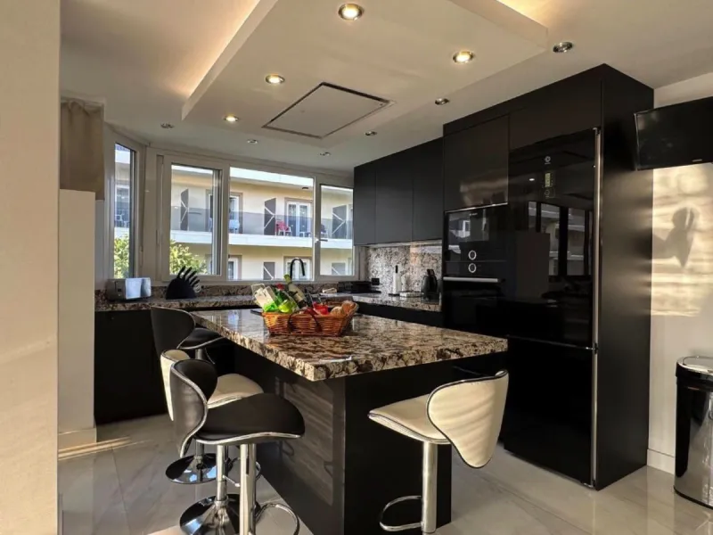 Fully Renovated Tourist Apartment with Legal Licence and High Profitability – Prime Central Location in Marbella