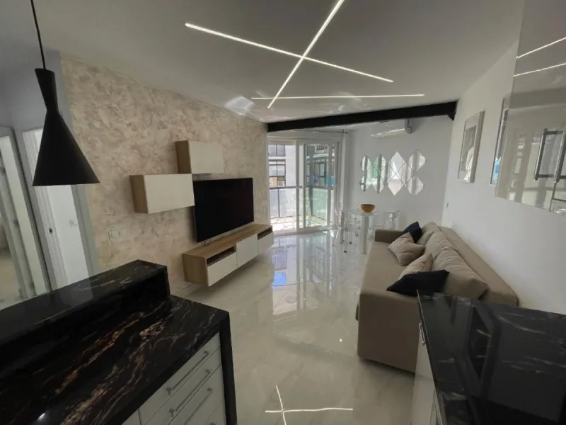 Legally Authorised Tourist Apartment with Community Approval for Title Transfer – Prime Beachfront Investment in Marbella