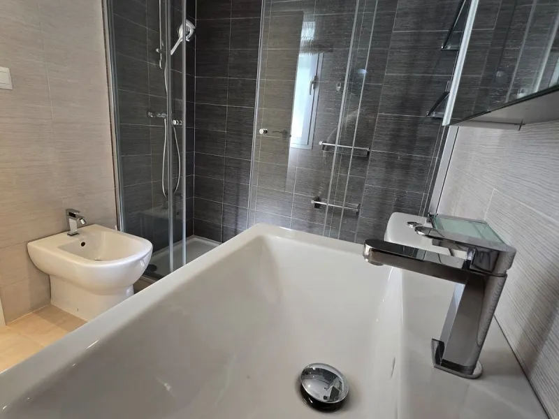 Fully Renovated Apartment Ready to Move In – Los Naranjos, Nueva Andalucía, Marbella