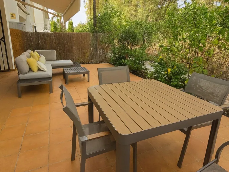 Fully Renovated Apartment Ready to Move In – Los Naranjos, Nueva Andalucía, Marbella