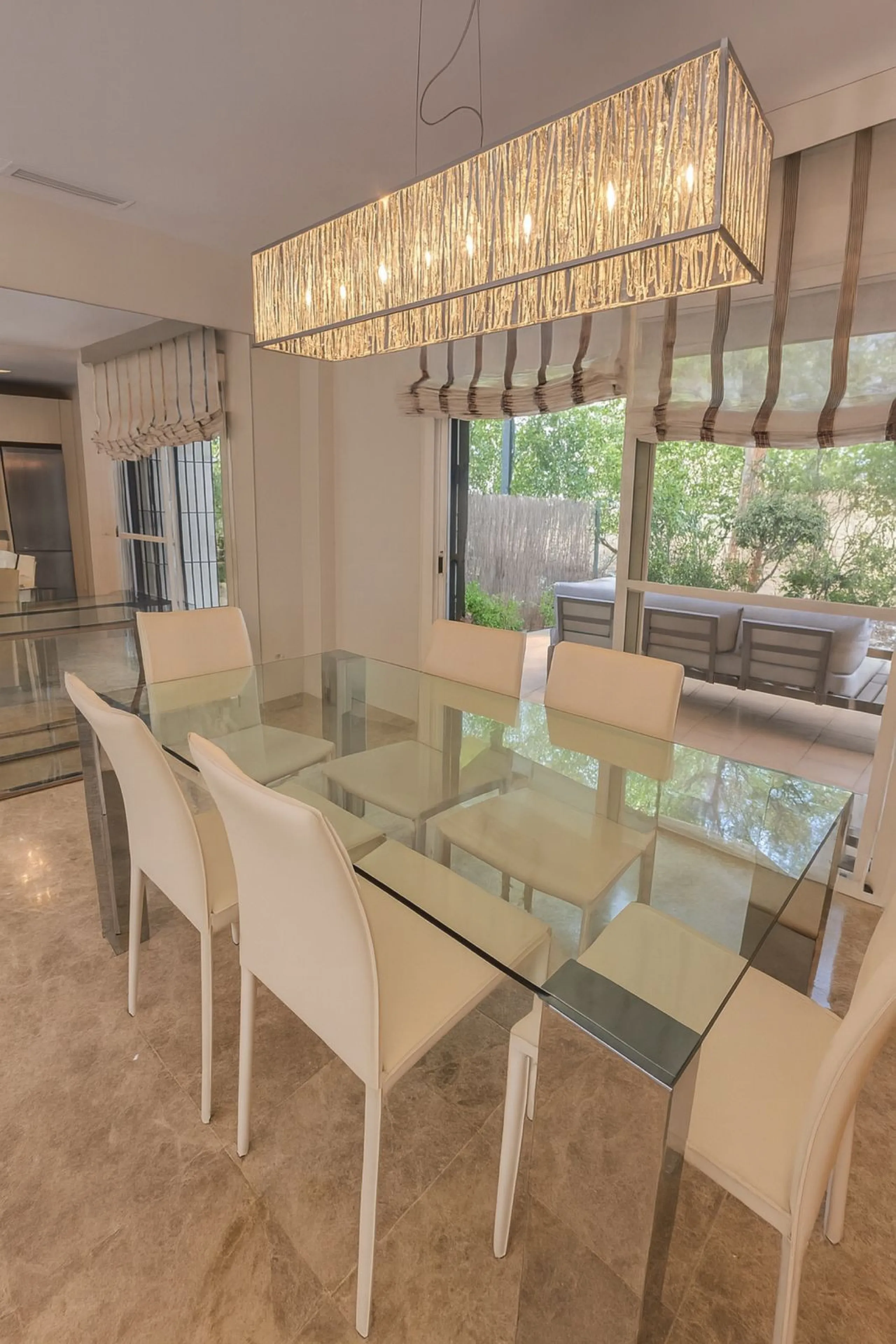 Fully Renovated Apartment Ready to Move In – Los Naranjos, Nueva Andalucía, Marbella