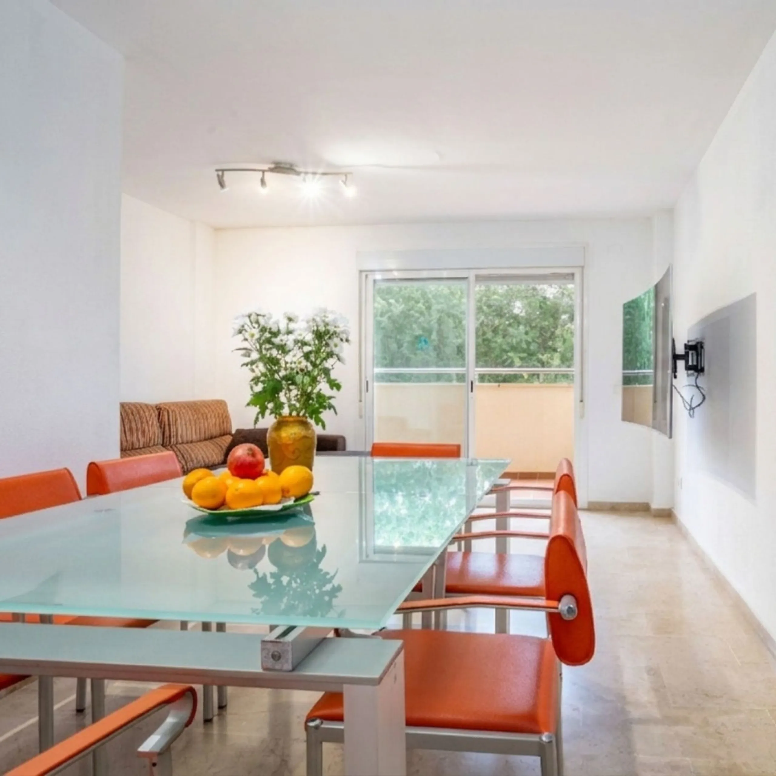 Fantastic 3-Bedroom Opportunity in Fuengirola!